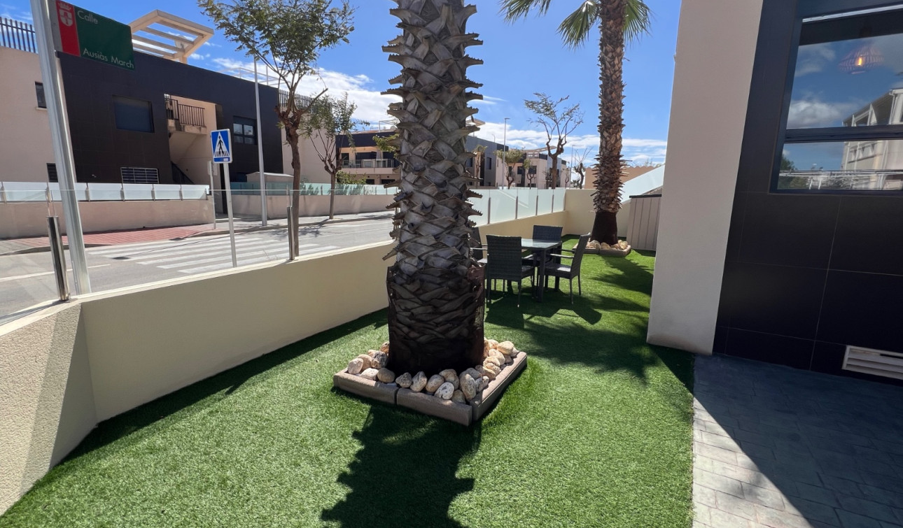 Resale - Apartment / Flat - Pilar de la Horadada - Mil Palmeras