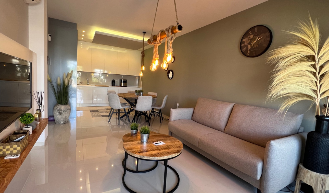 Resale - Apartment / Flat - Pilar de la Horadada - Mil Palmeras