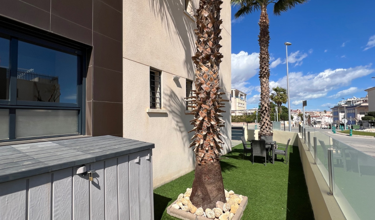 Resale - Apartment / Flat - Pilar de la Horadada - Mil Palmeras