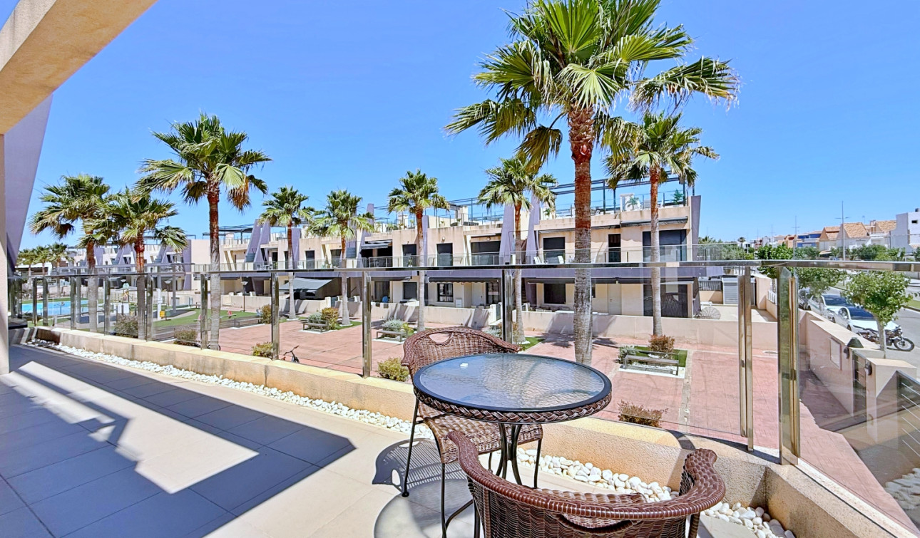 Resale - Apartment / Flat - Pilar de la Horadada - Torre De La Horadada