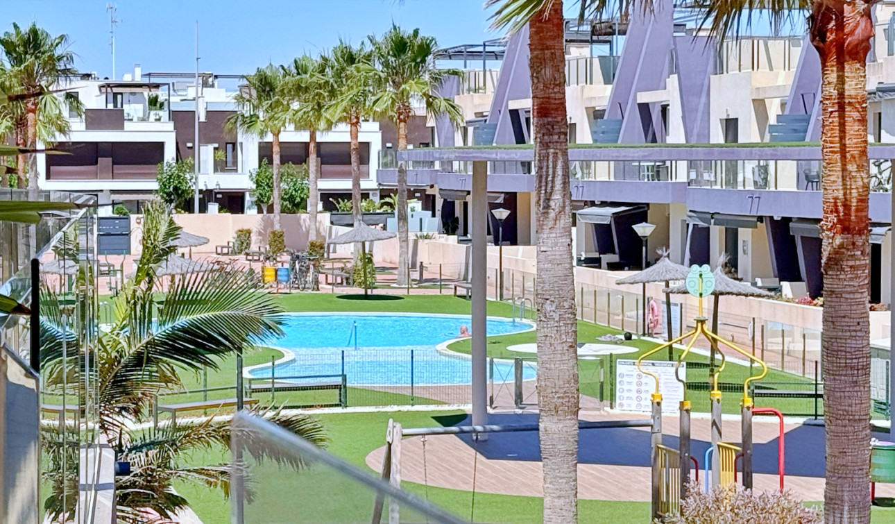 Resale - Apartment / Flat - Pilar de la Horadada - Torre De La Horadada