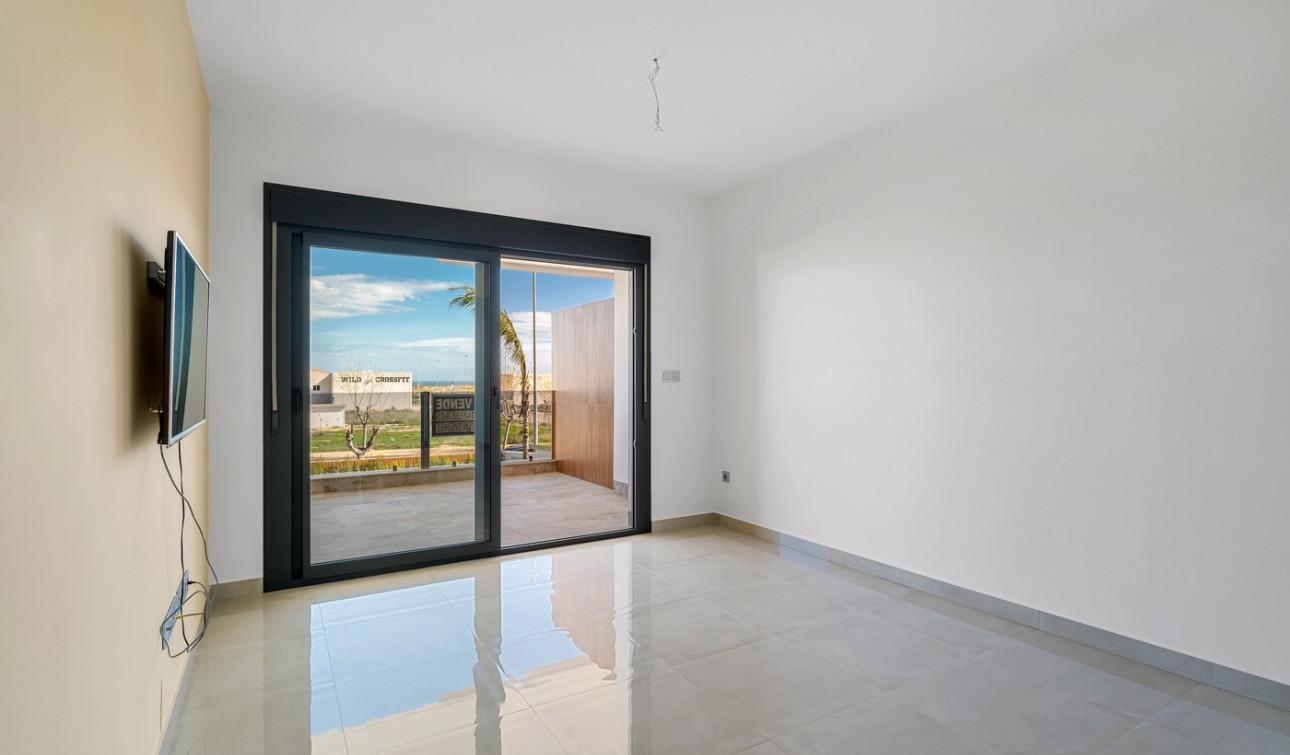 Resale - Apartment / Flat - Pilar de la Horadada - Torre De La Horadada
