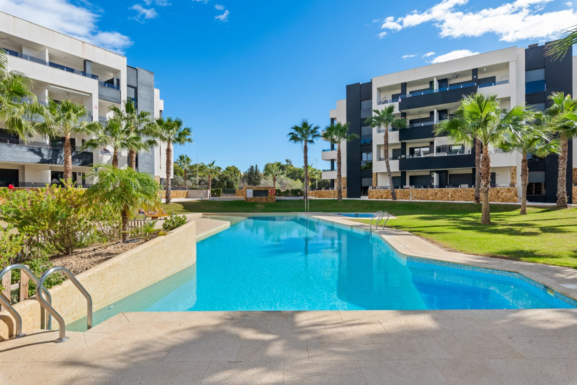 Resale - Apartment / Flat - Playa Flamenca - La Florida