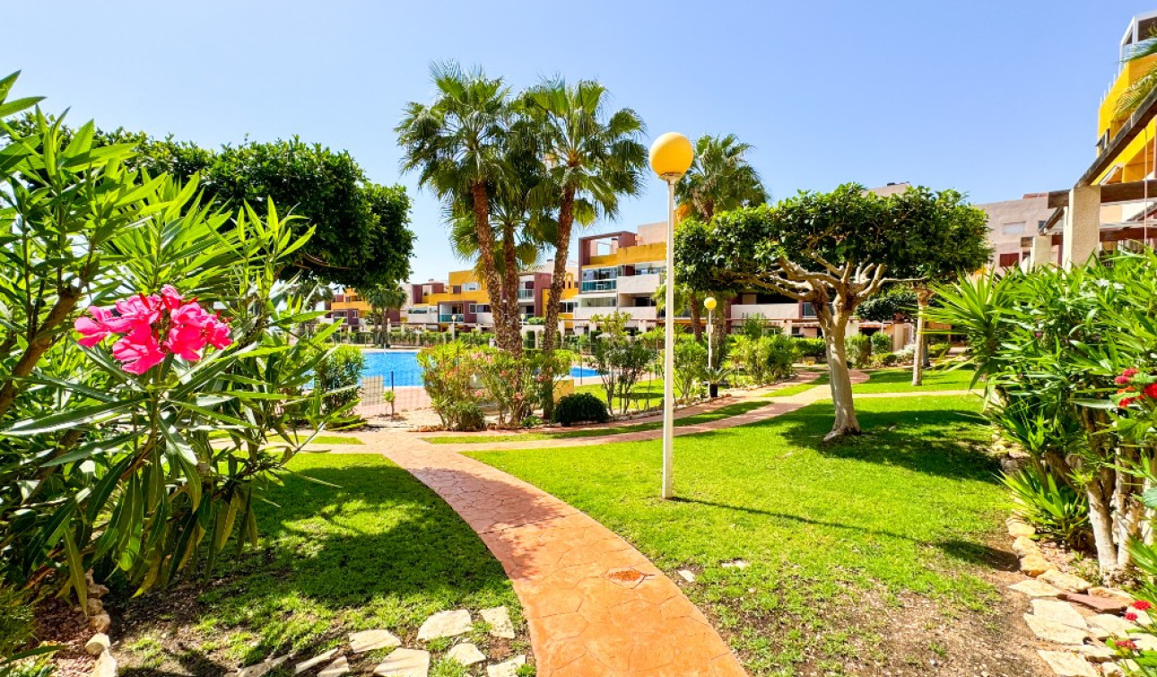 Resale - Apartment / Flat - Playa Flamenca