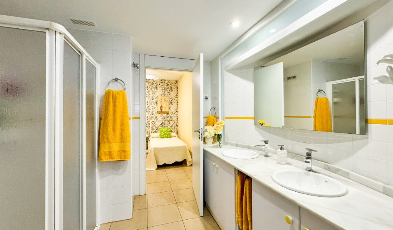 Resale - Apartment / Flat - Playa Flamenca