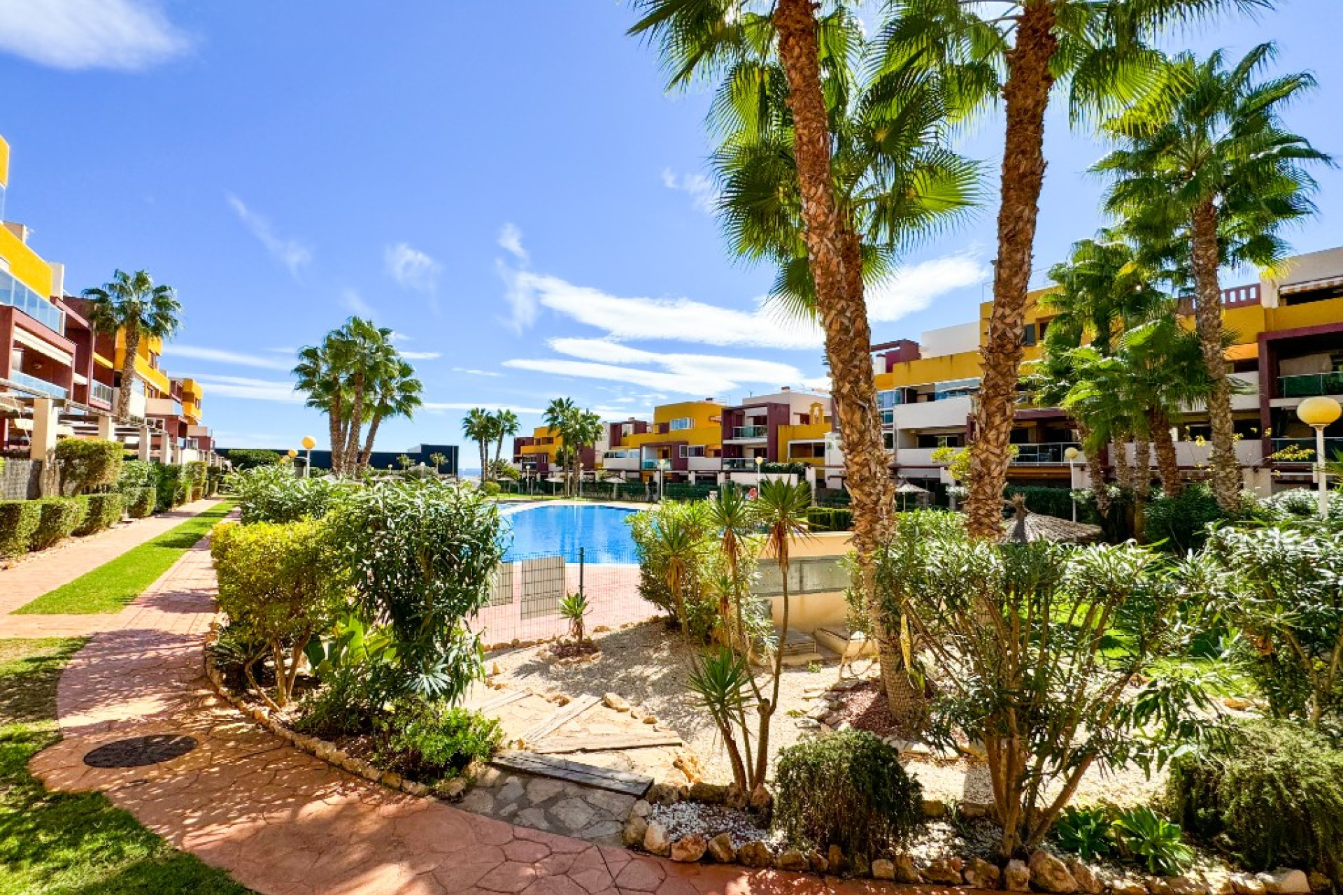 Resale - Apartment / Flat - Playa Flamenca