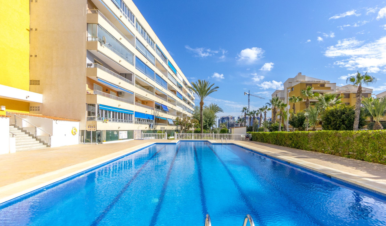 Resale - Apartment / Flat - Punta Prima - El Acequión