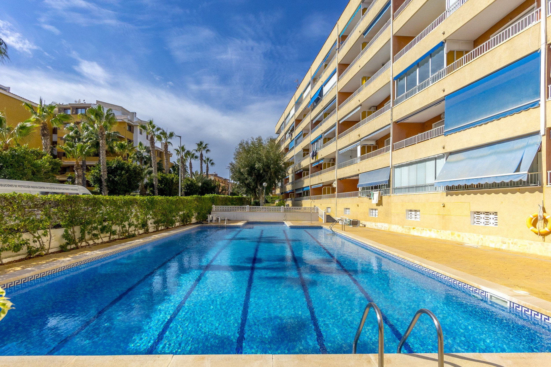 Resale - Apartment / Flat - Punta Prima - El Acequión