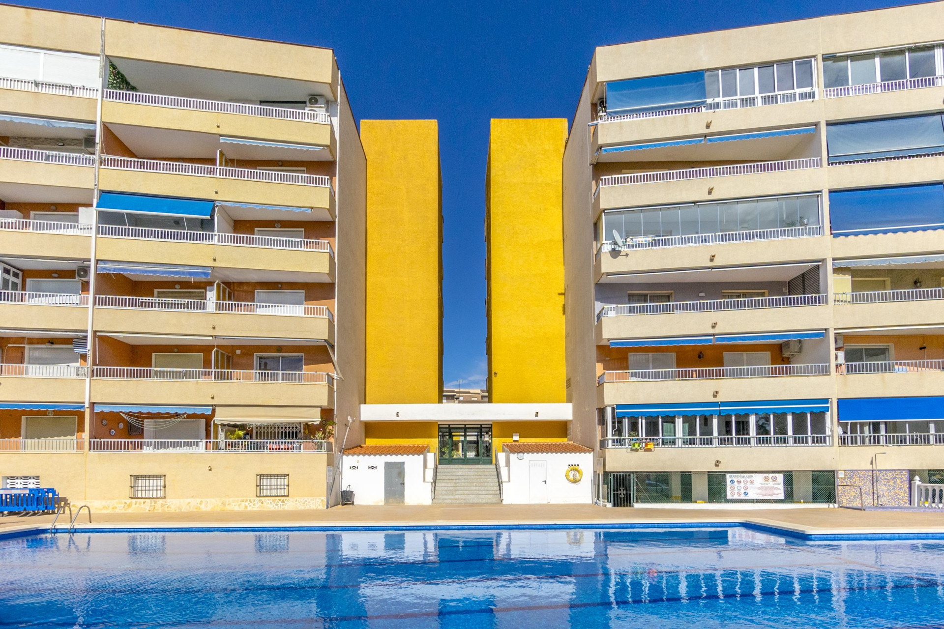 Resale - Apartment / Flat - Punta Prima - El Acequión