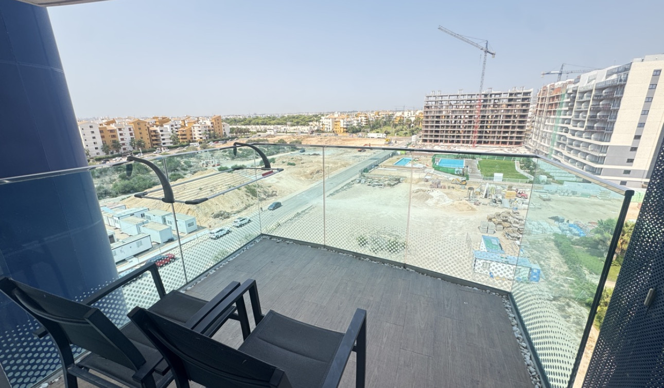 Resale - Apartment / Flat - Punta Prima