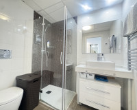 Resale - Apartment / Flat - Punta Prima