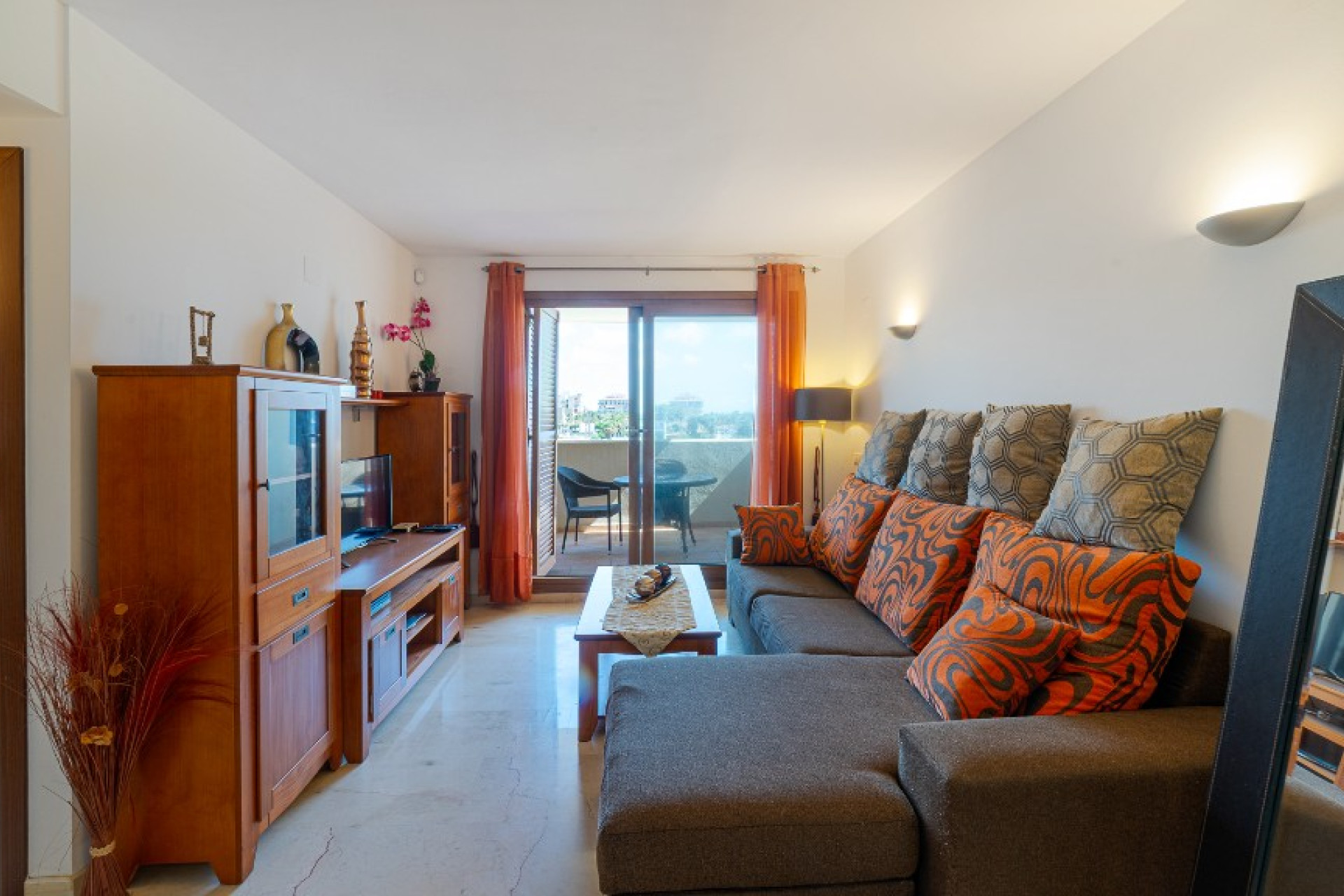 Resale - Apartment / Flat - Punta Prima