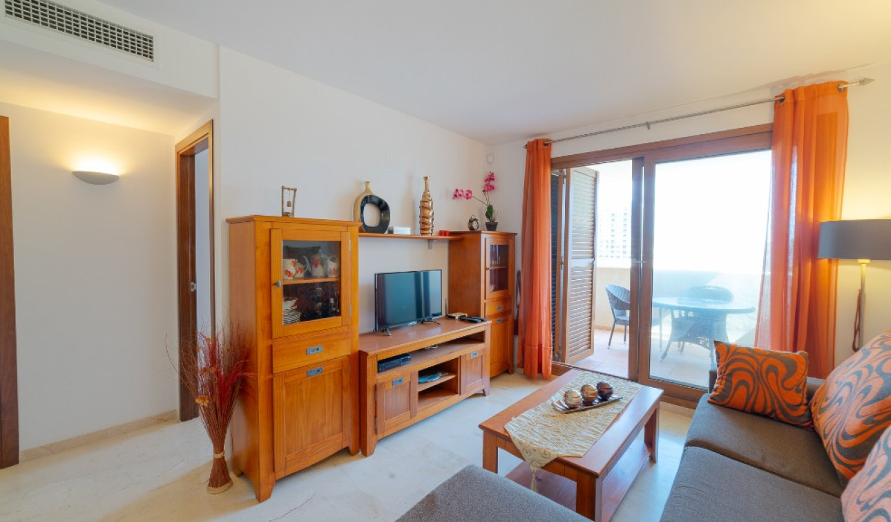 Resale - Apartment / Flat - Punta Prima