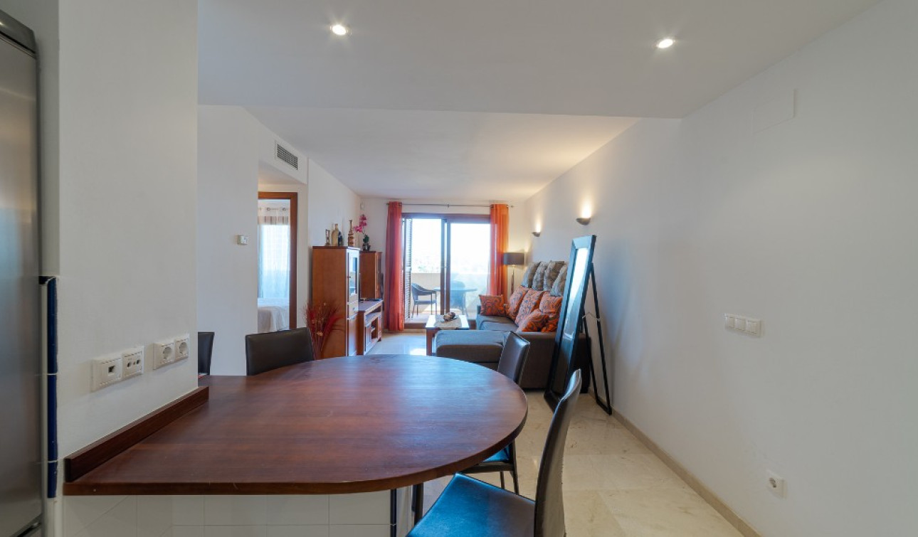 Resale - Apartment / Flat - Punta Prima