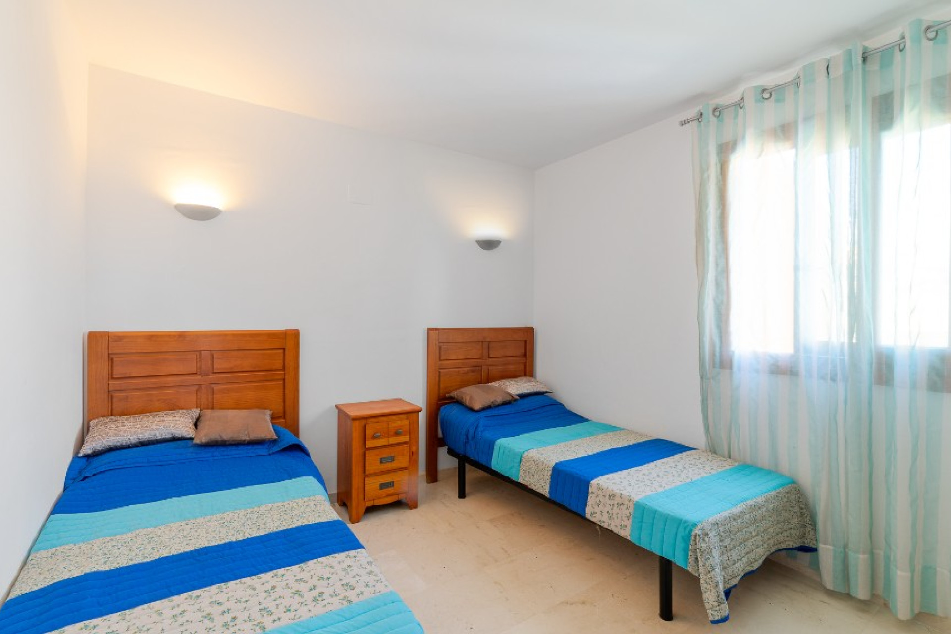 Resale - Apartment / Flat - Punta Prima