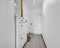 Resale - Apartment / Flat - Punta Prima