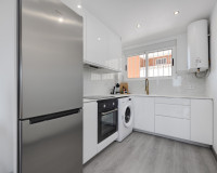 Resale - Apartment / Flat - Punta Prima