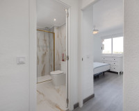 Resale - Apartment / Flat - Punta Prima