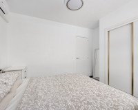 Resale - Apartment / Flat - Punta Prima