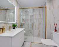 Resale - Apartment / Flat - Punta Prima