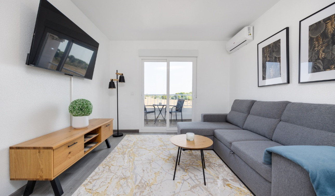 Resale - Apartment / Flat - Punta Prima