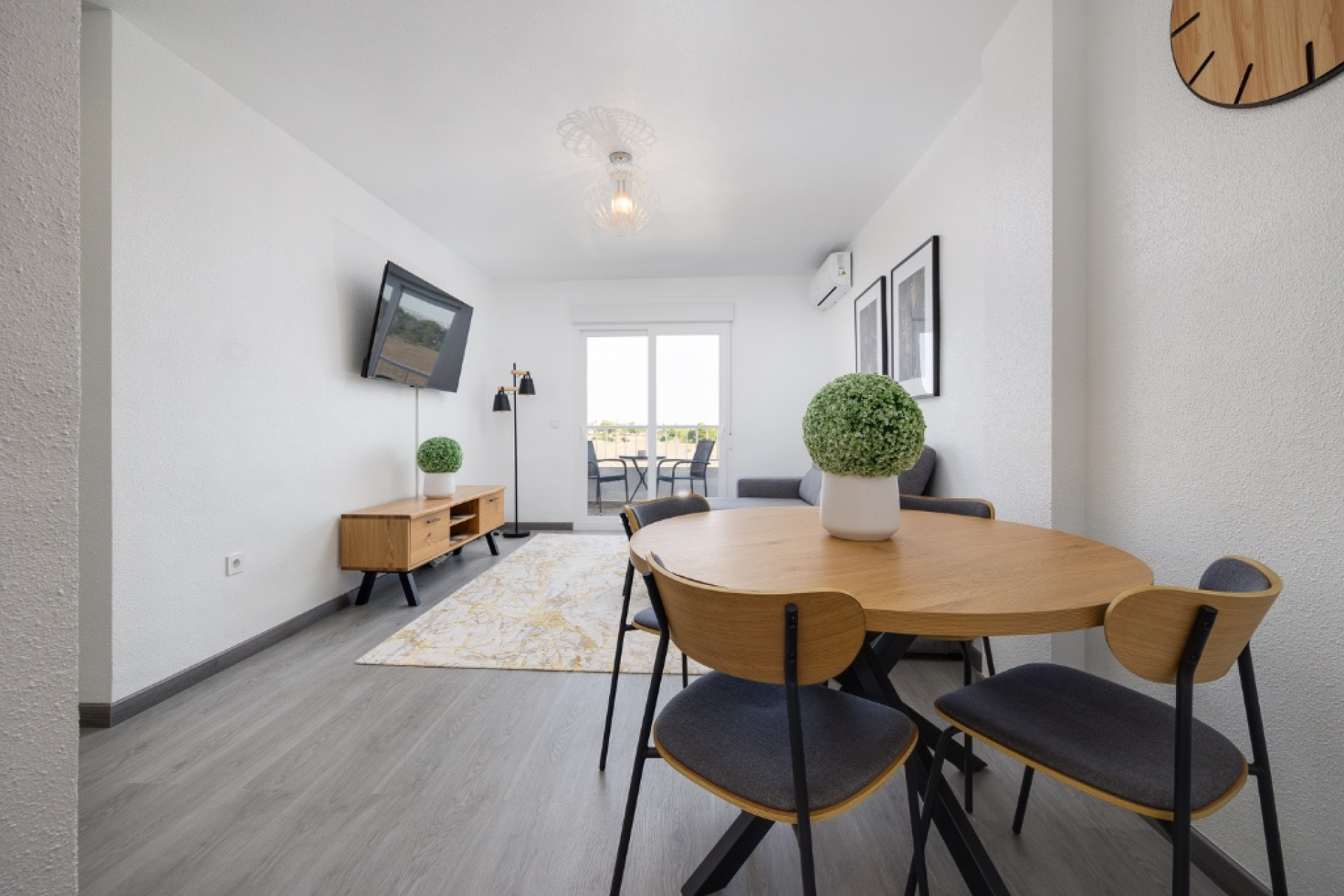 Resale - Apartment / Flat - Punta Prima