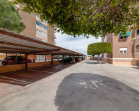 Resale - Apartment / Flat - Punta Prima