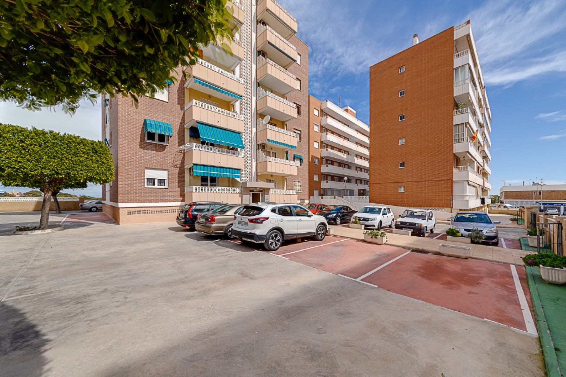 Resale - Apartment / Flat - Punta Prima