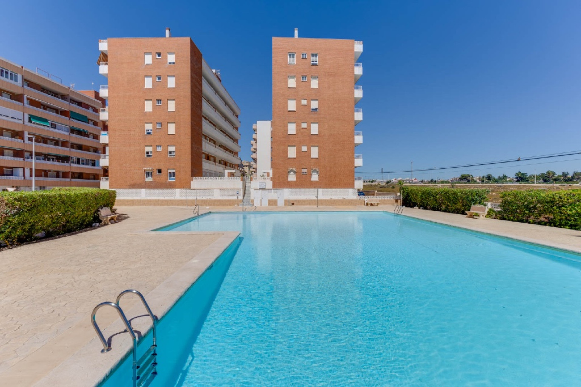 Resale - Apartment / Flat - Punta Prima