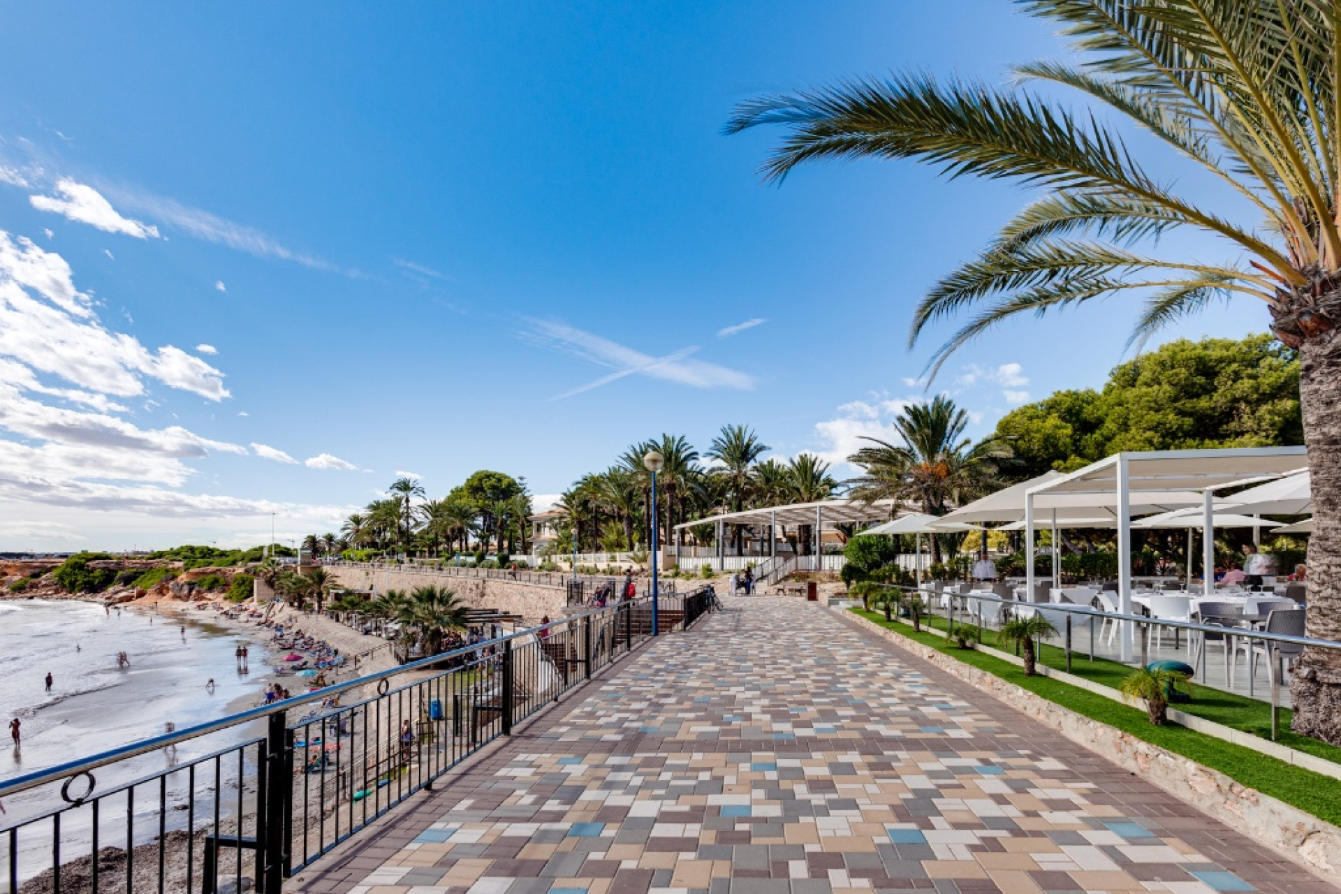 Resale - Apartment / Flat - Punta Prima