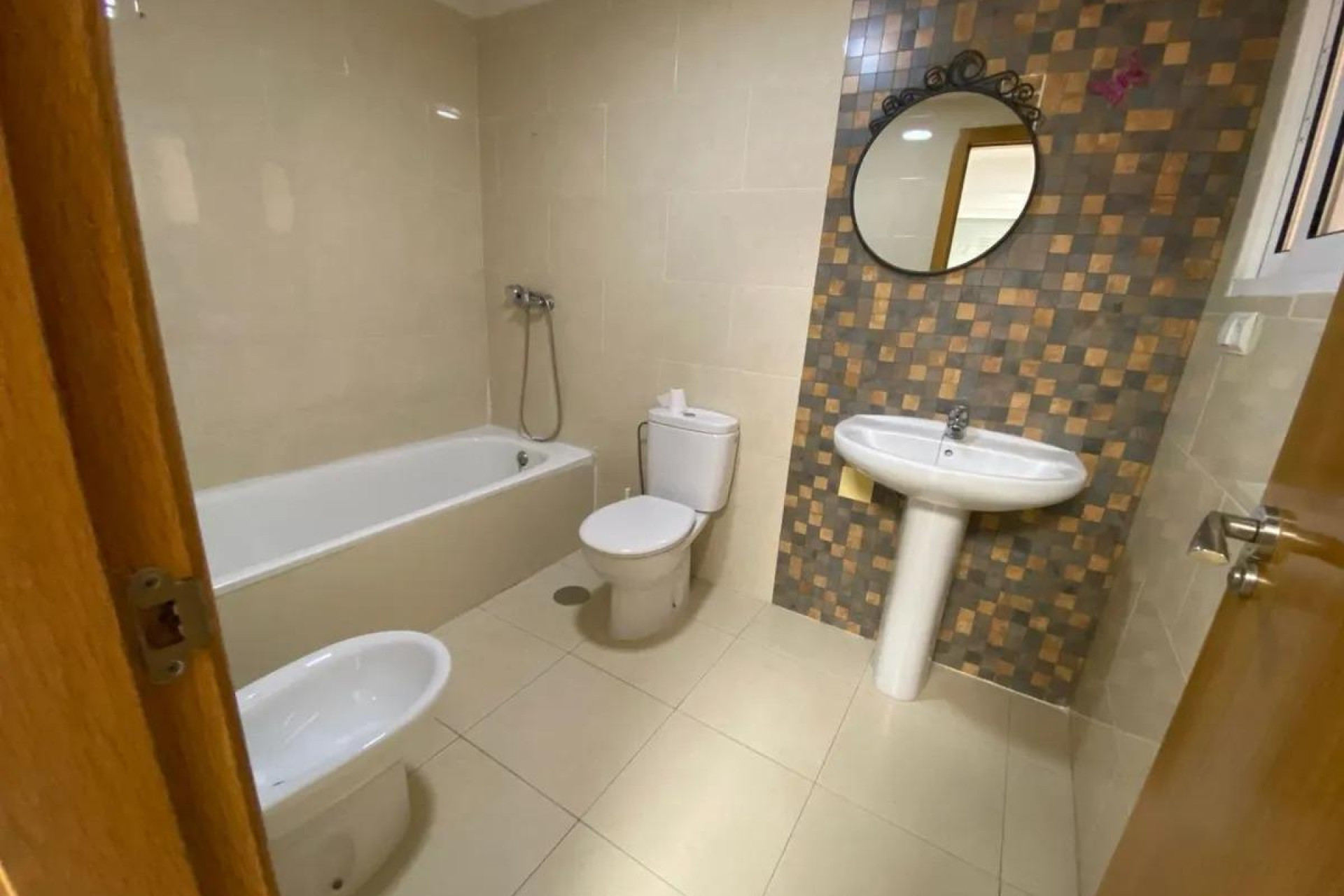 Resale - Apartment / Flat - Redován - PUEBLO