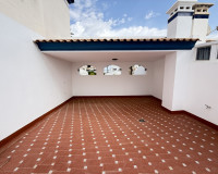 Resale - Apartment / Flat - Rioja
