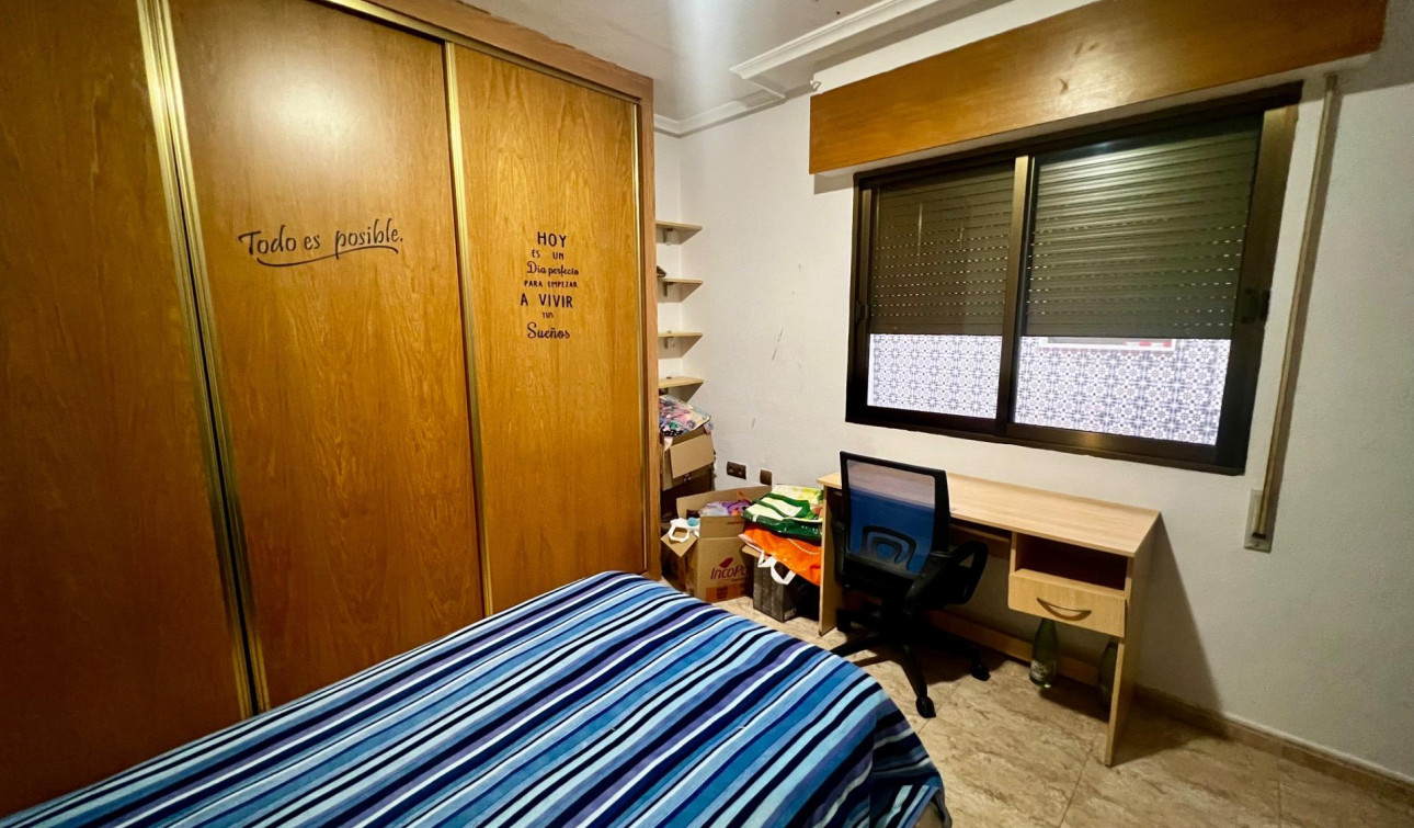 Resale - Apartment / Flat - Rojales