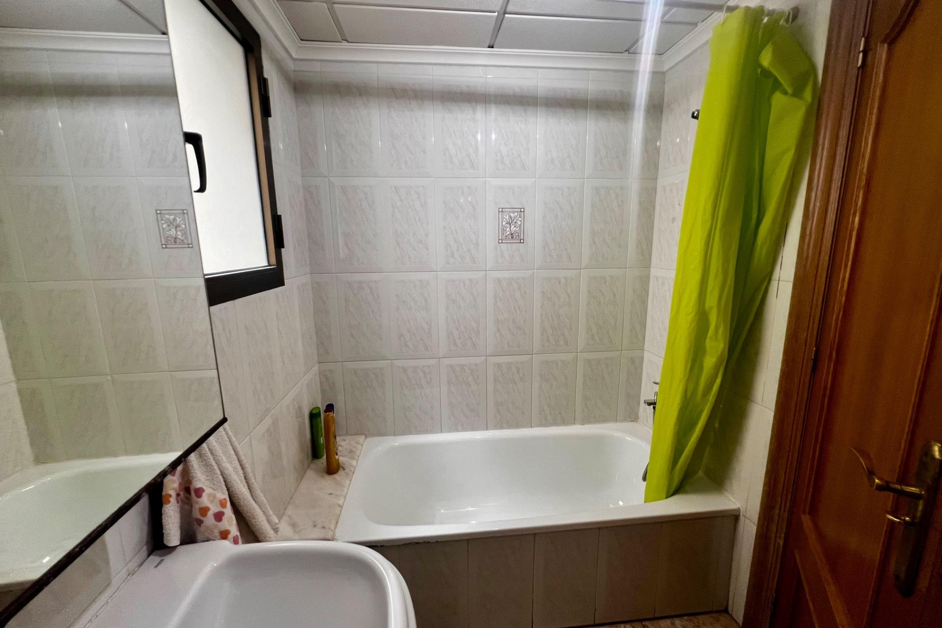 Resale - Apartment / Flat - Rojales