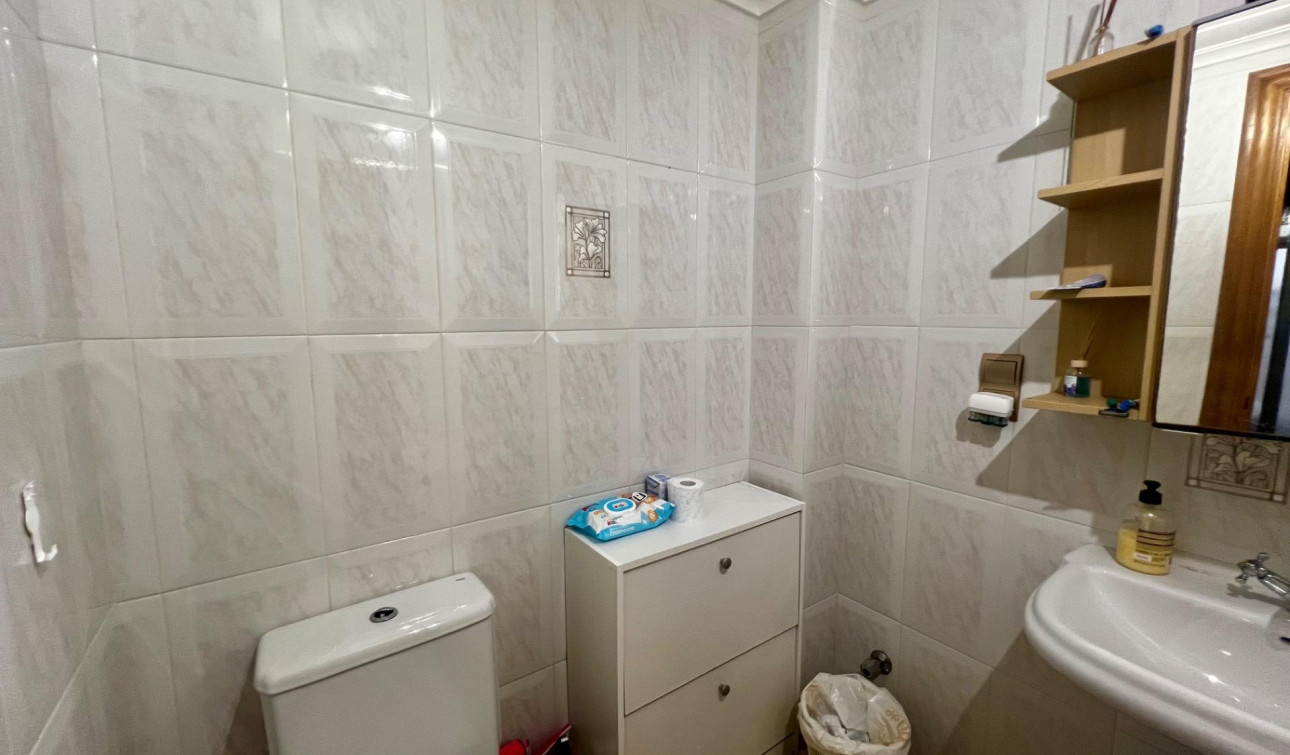 Resale - Apartment / Flat - Rojales