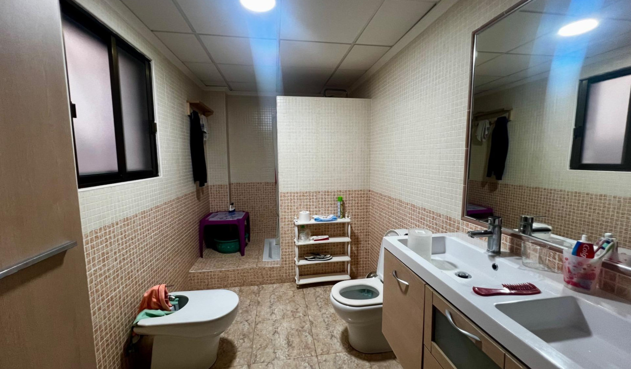 Resale - Apartment / Flat - Rojales