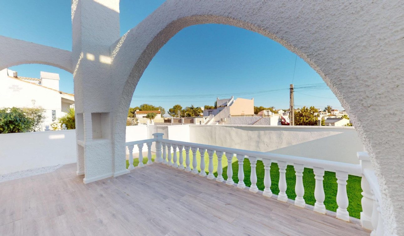Resale - Apartment / Flat - San Miguel de Salinas - BLUE LAGOON