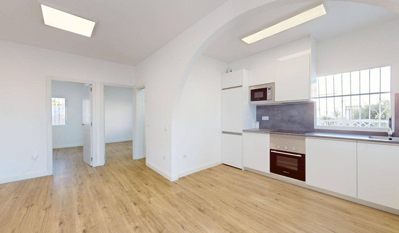 Resale - Apartment / Flat - San Miguel de Salinas - BLUE LAGOON