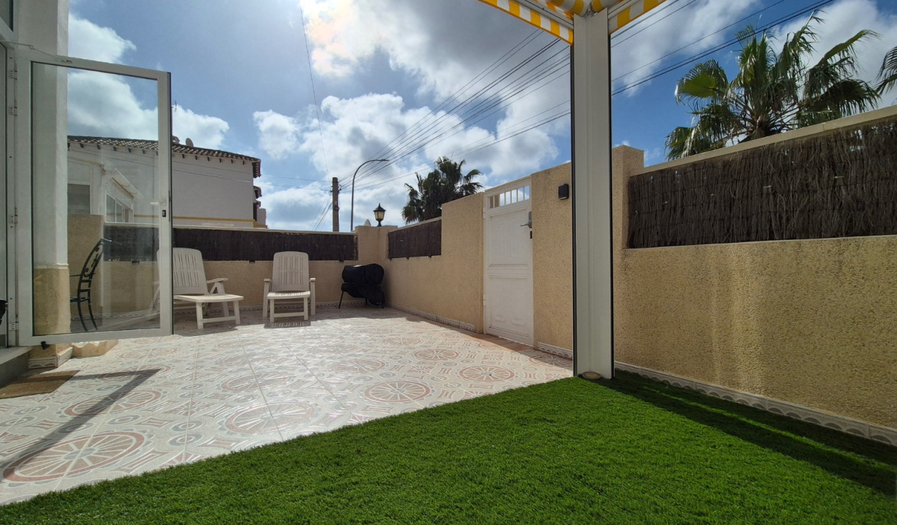 Resale - Apartment / Flat - San Miguel de Salinas - Costa Blanca