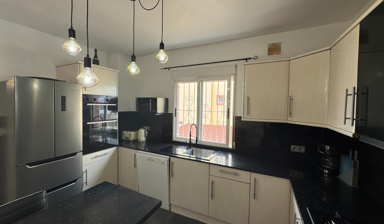 Resale - Apartment / Flat - San Miguel de Salinas - El Galán