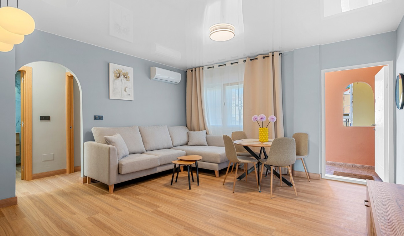 Resale - Apartment / Flat - San Miguel de Salinas - Orihuela Costa