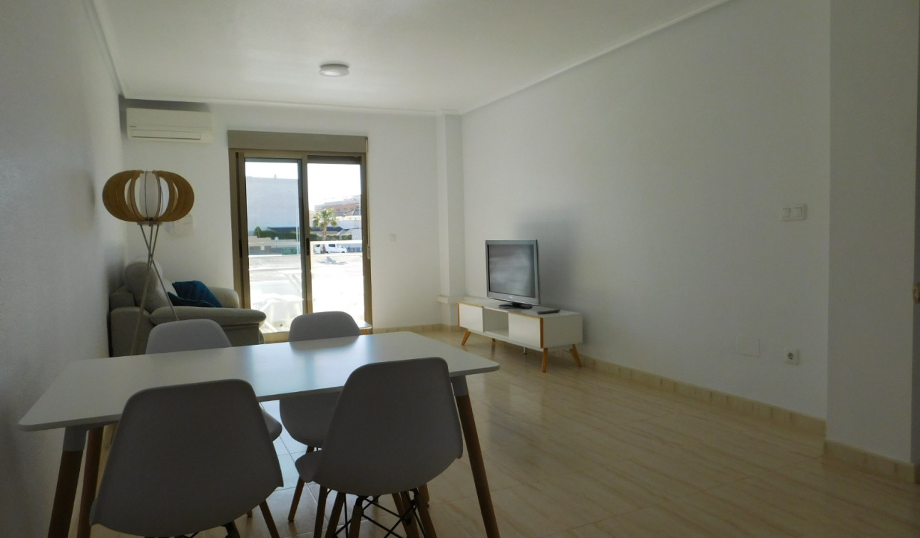 Resale - Apartment / Flat - San Miguel de Salinas - San Miguel Salinas