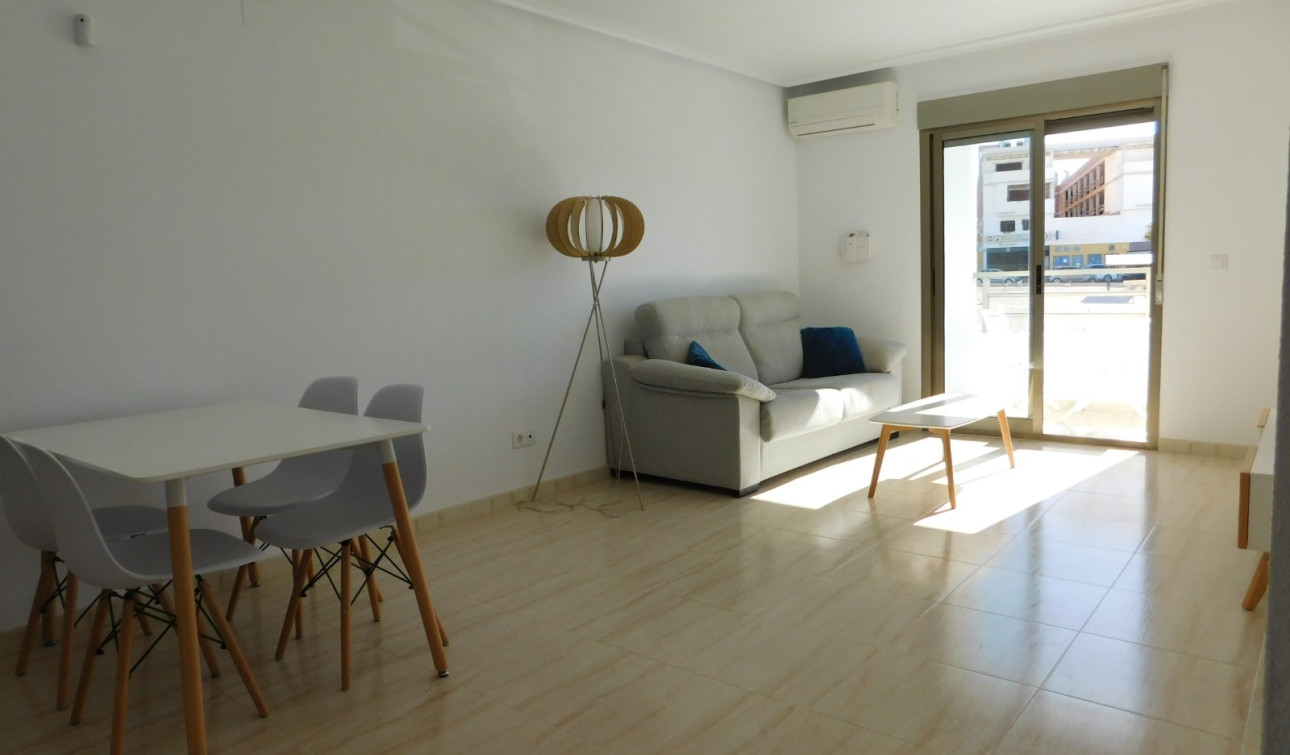 Resale - Apartment / Flat - San Miguel de Salinas - San Miguel Salinas