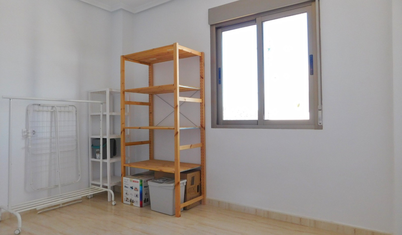 Resale - Apartment / Flat - San Miguel de Salinas - San Miguel Salinas