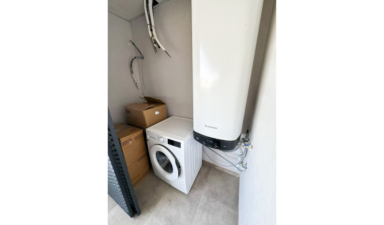 Resale - Apartment / Flat - San Miguel de Salinas - Urbanizaciones