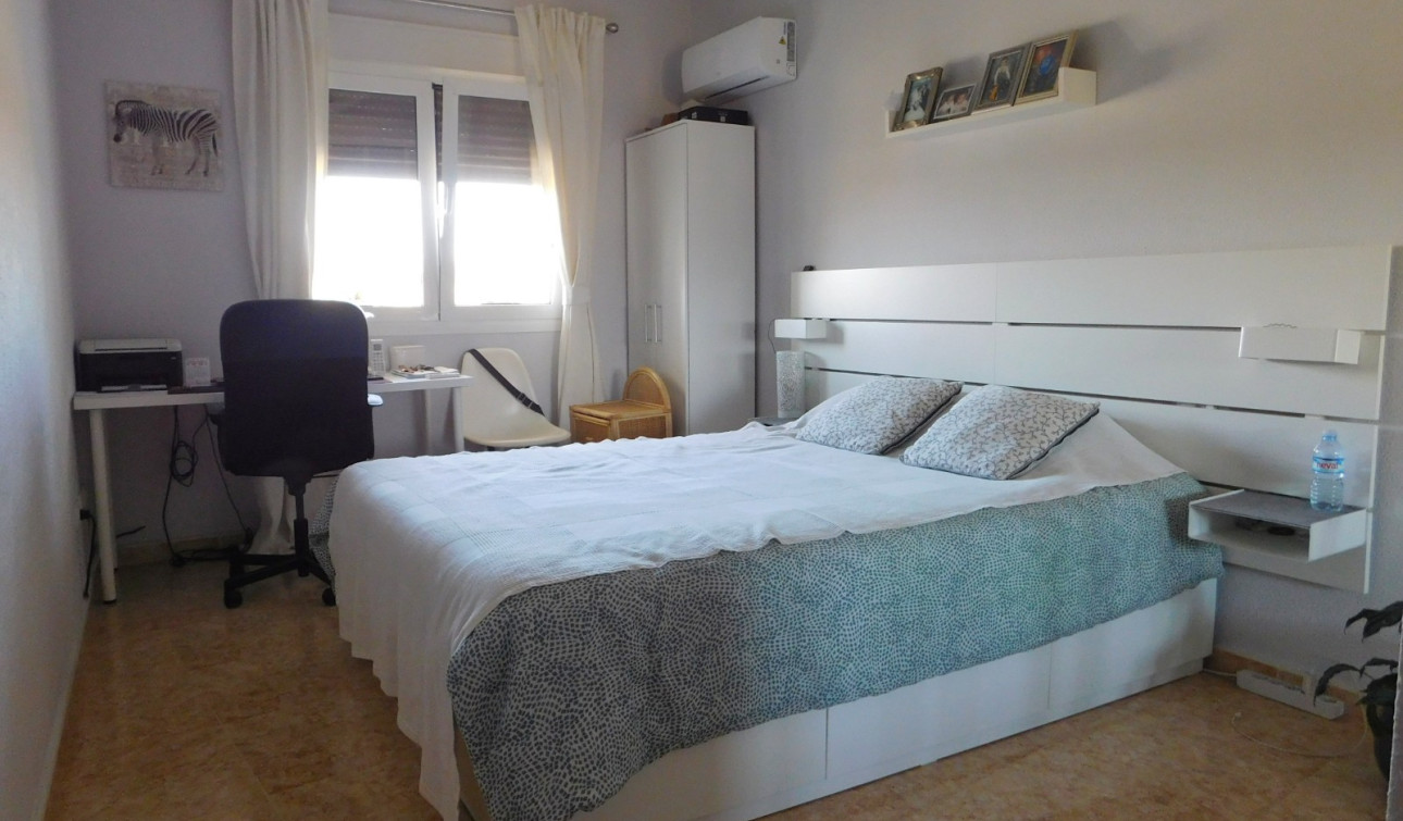 Resale - Apartment / Flat - San Miguel de Salinas