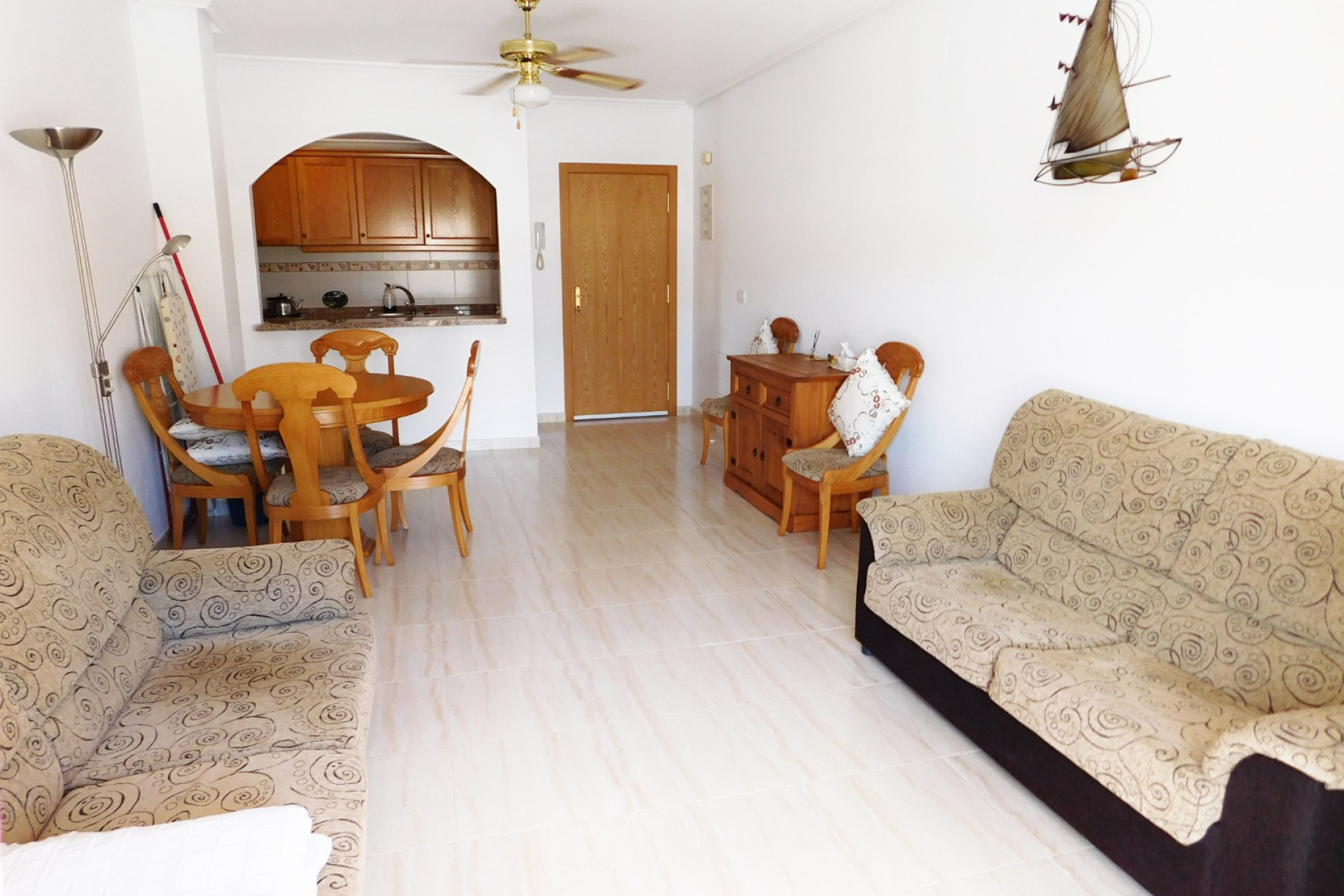 Resale - Apartment / Flat - San Miguel de Salinas