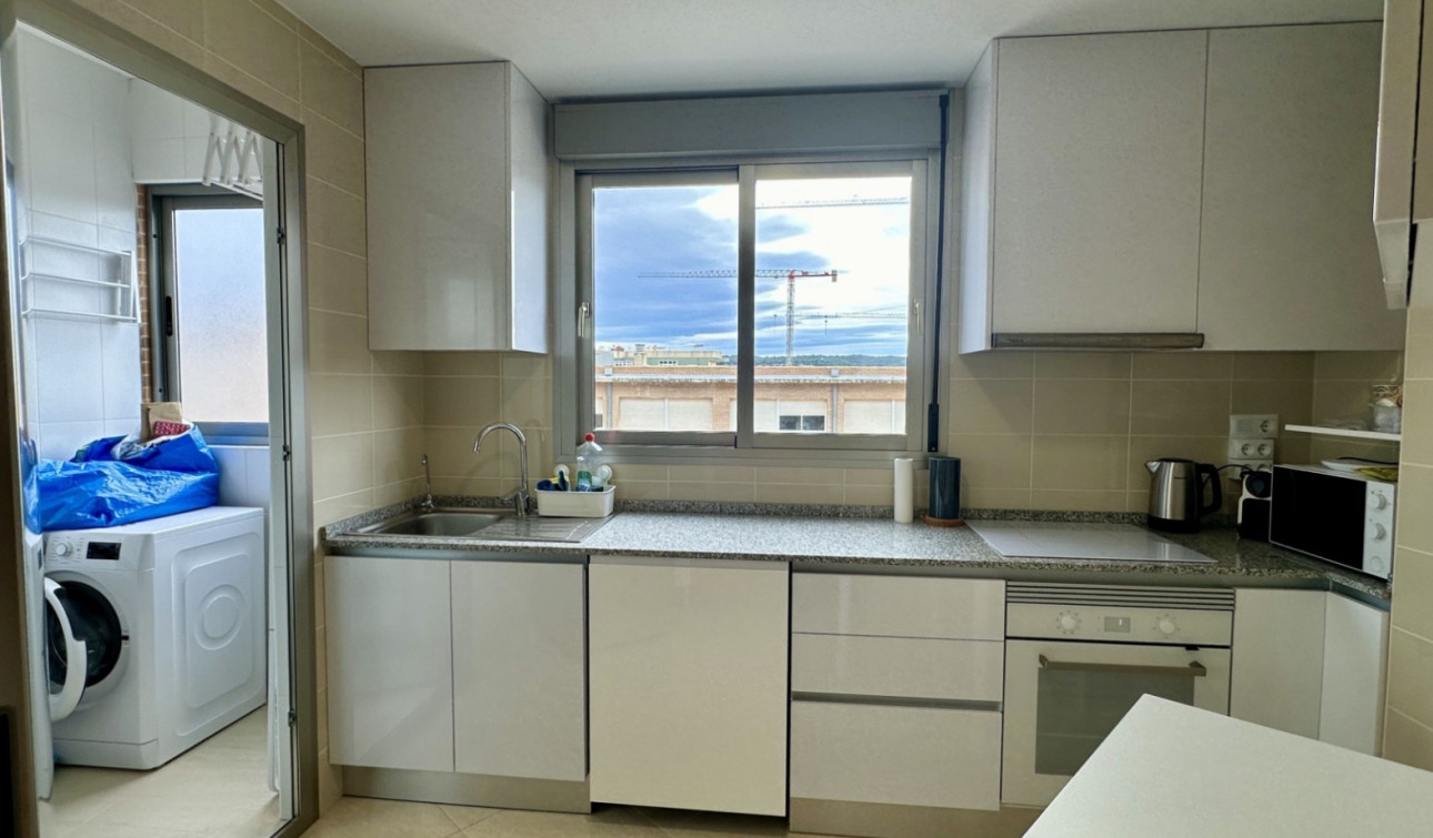 Resale - Apartment / Flat - San Miguel de Salinas