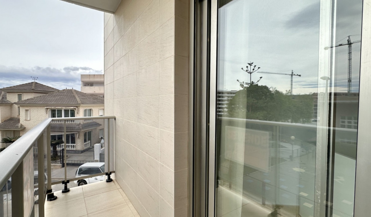 Resale - Apartment / Flat - San Miguel de Salinas