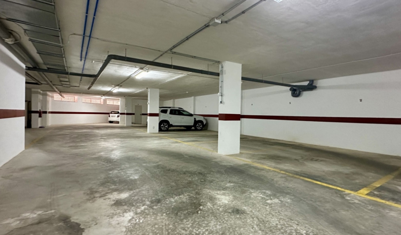 Resale - Apartment / Flat - San Miguel de Salinas